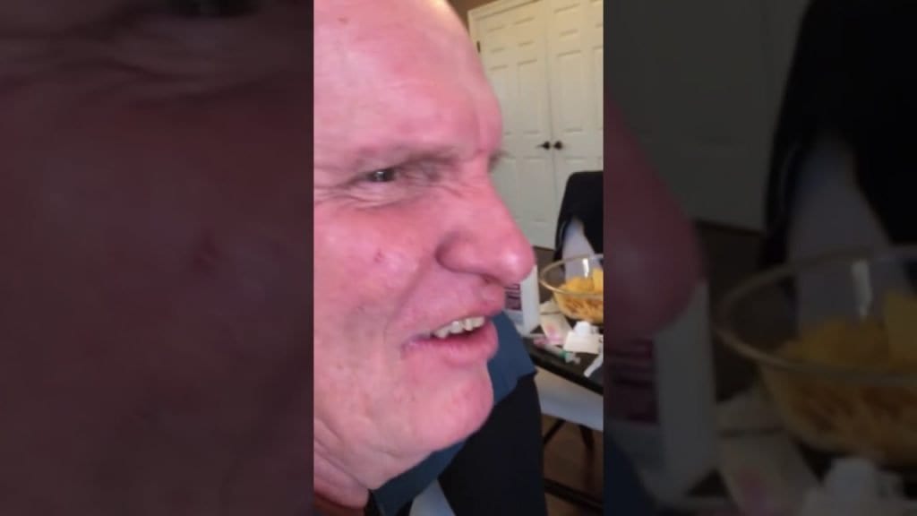 Cheer on the Pimple Popper 2 Cheer on the Pimple Popper 1